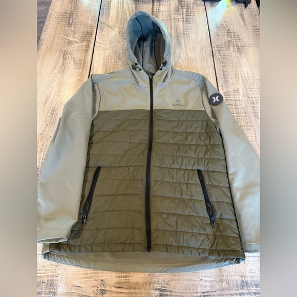 Hurley Two-Tone Green Puffer Jacket - Picture 1 of 8
